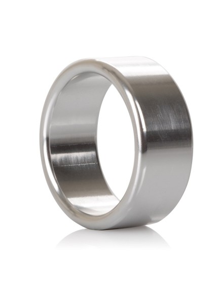 Metal ring with rounded edge - size M