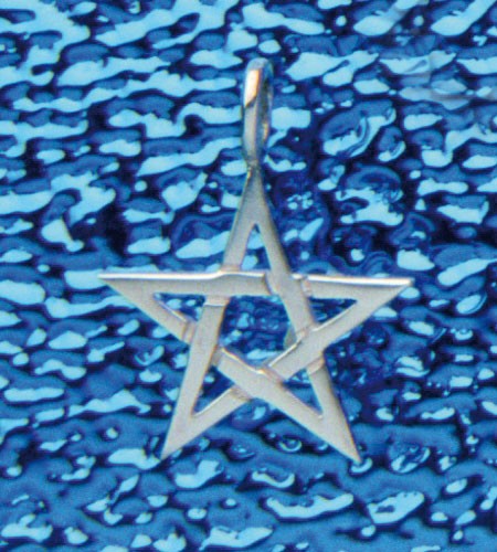 Pentagram pendant without border